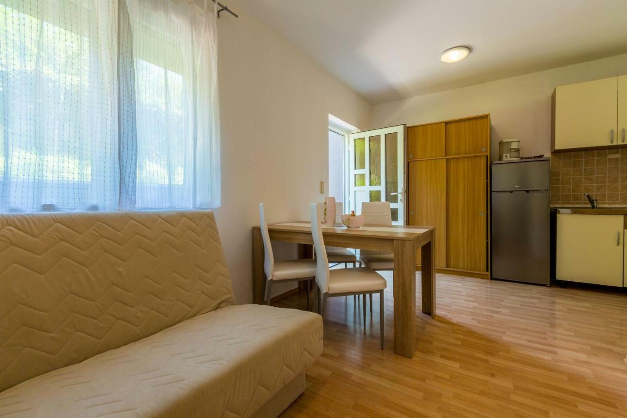 Apartments Alin Dramalj Kültér fotó