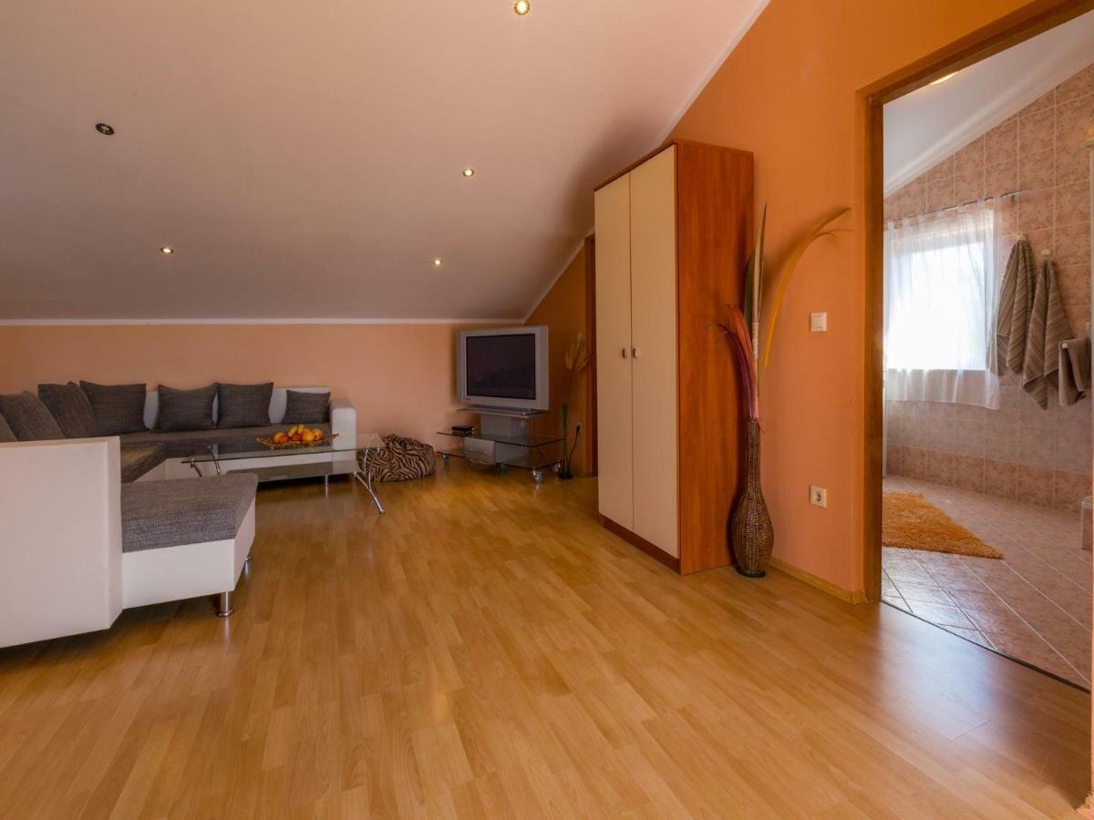 Apartments Alin Dramalj Kültér fotó