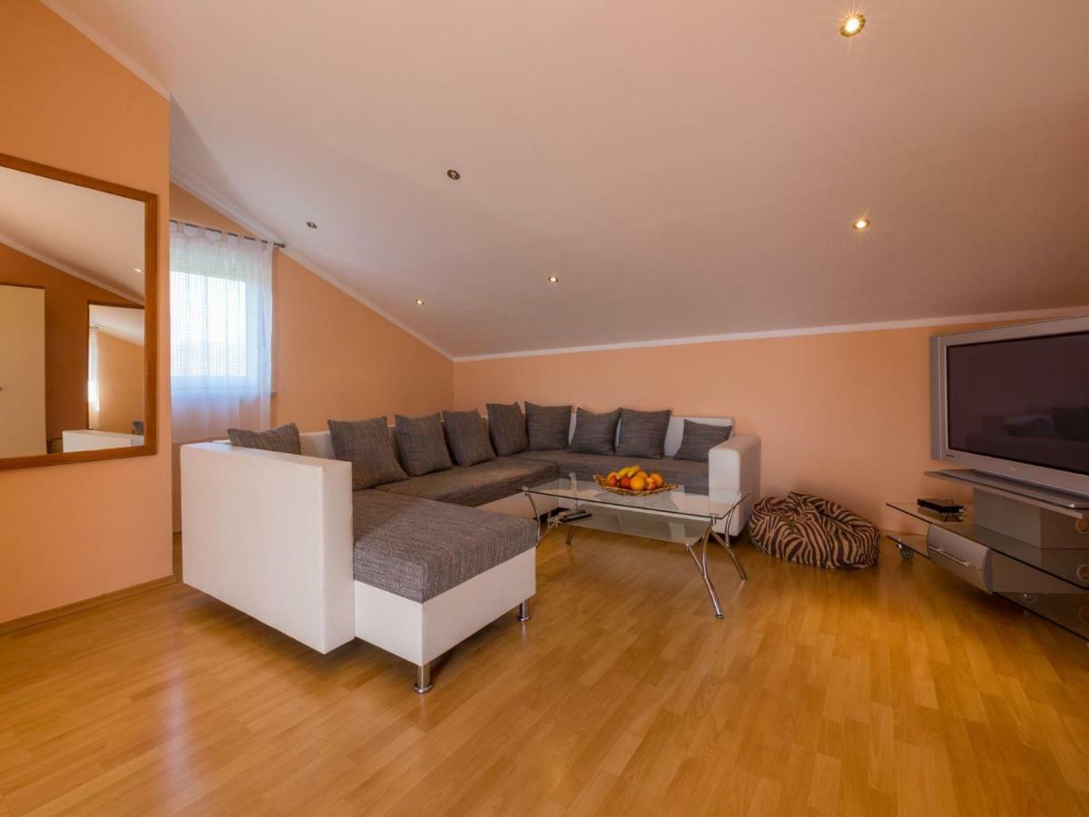 Apartments Alin Dramalj Kültér fotó