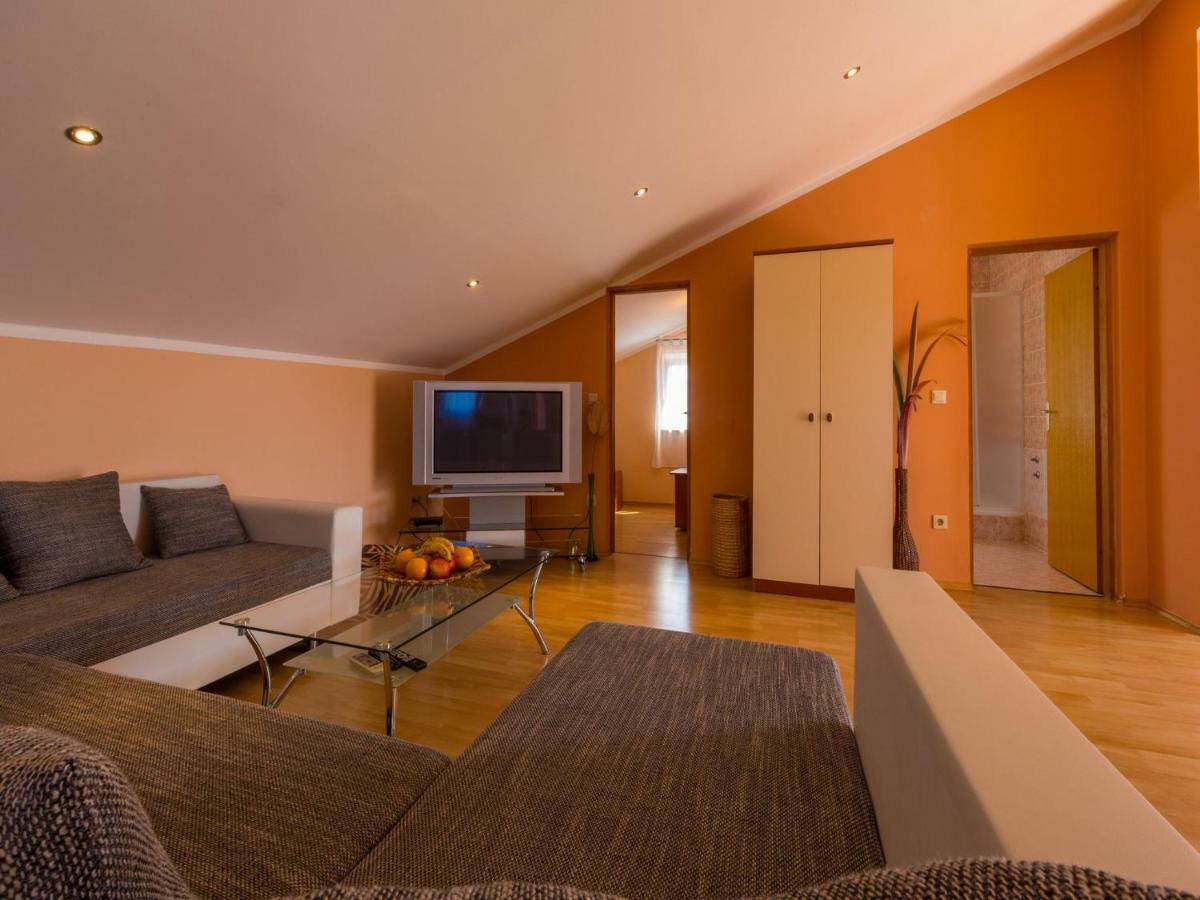Apartments Alin Dramalj Kültér fotó